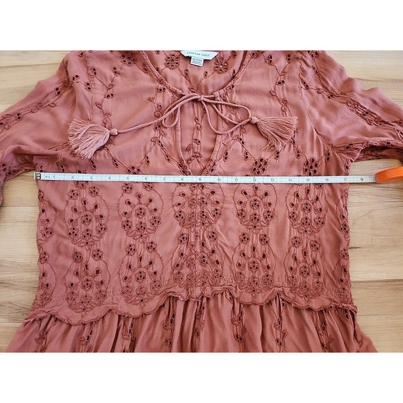American Eagle Boho Eyelet embroidery Tunic Top Size XS Rust Tie V Neck Blouse - Picture 5 of 8